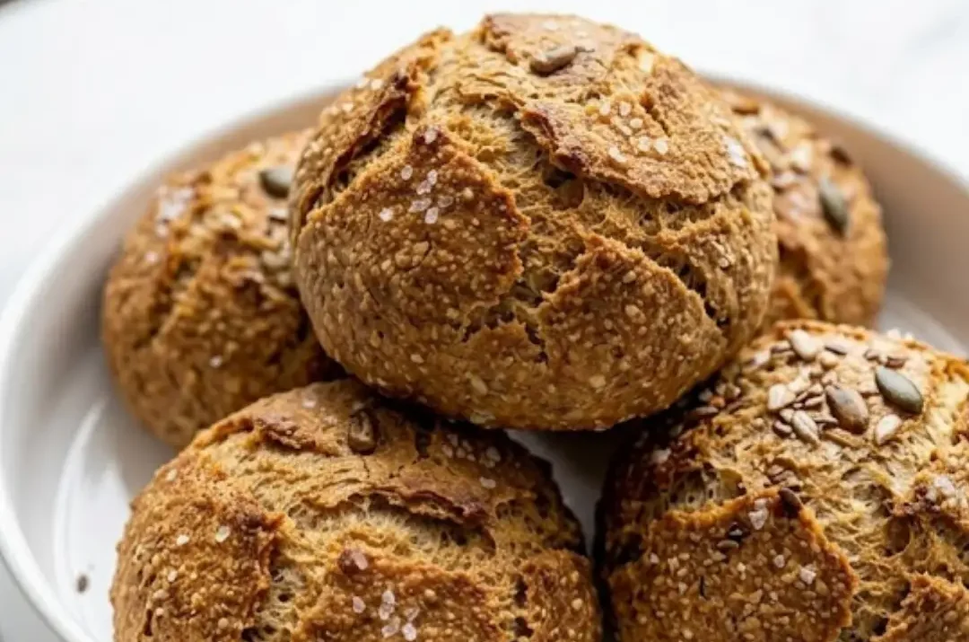 Dinkel-Skyr-Brötchen ohne Hefe: Das einfachste Blitzrezept für fluffige Brötchen