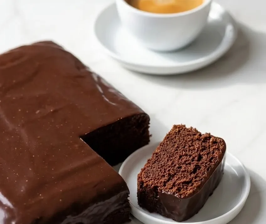 Saftiger Schokokuchen vom Blech: Einfach & Unwiderstehlich