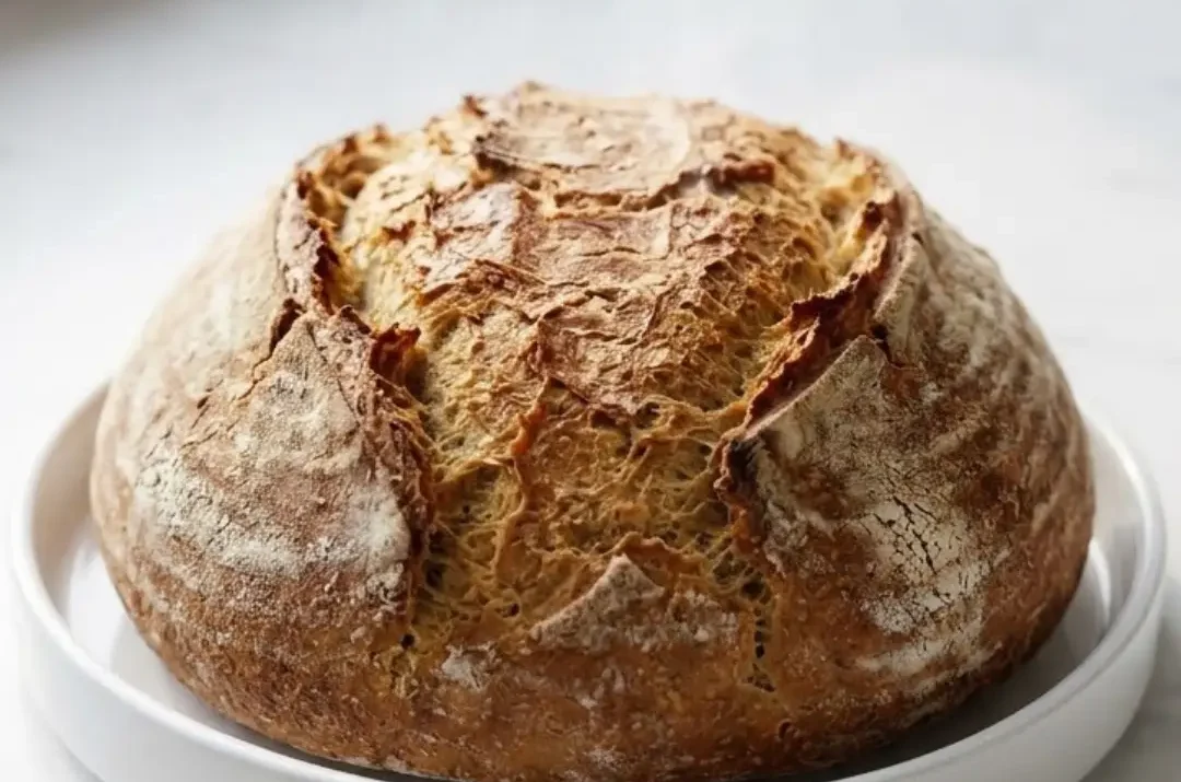 Dinkel-Roggen-Krustenbrot ohne Sauerteig – Knuspriges Topfbrot