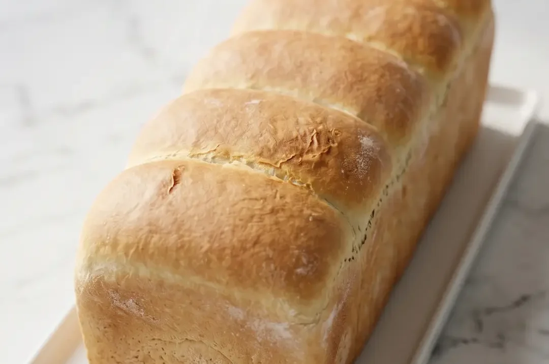 Toastbrot selber backen – Einfaches Rezept für super weiches Butter-Toast