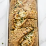 Veganes Kräuter-Käse-Baguette: Das einfachste Blitzrezept für perfektes Knoblauchbrot